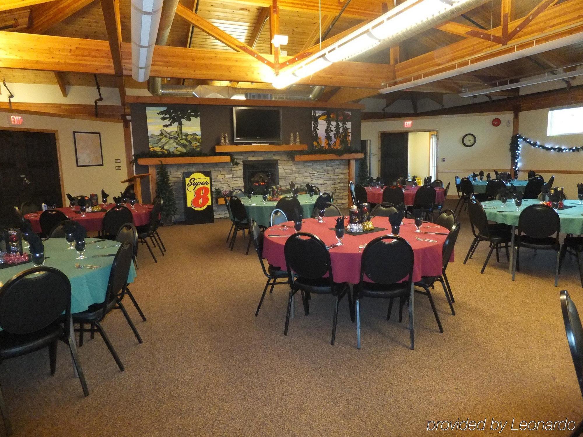 Super 8 By Wyndham Kenora Hotel Restaurante foto