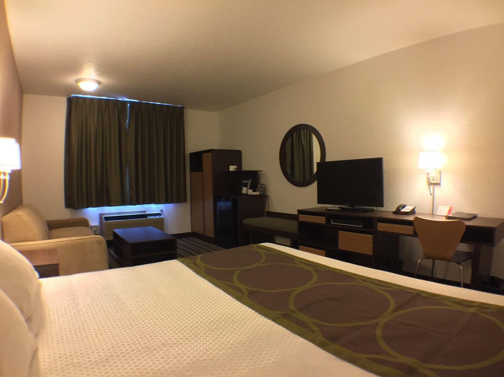 Super 8 By Wyndham Kenora Hotel Exterior foto