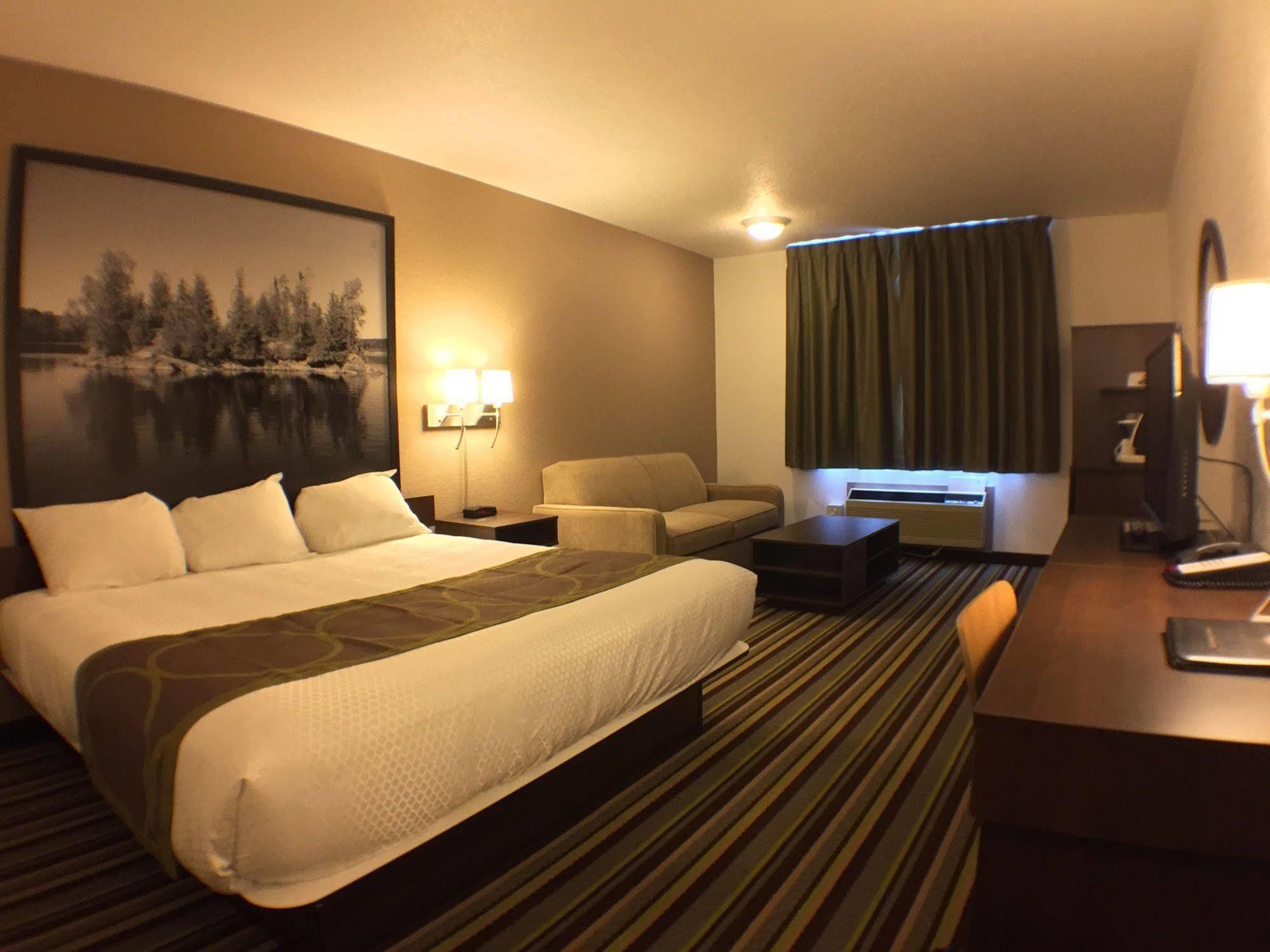 Super 8 By Wyndham Kenora Hotel Exterior foto